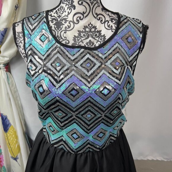 Love Reign by As U Wish sequin embellished fit n flare dress. Size 9 - Picture 2 of 10